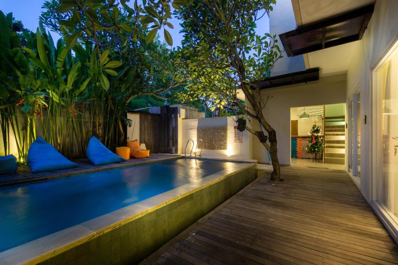 Casa Kayu Aya Hotel Seminyak  Ngoại thất bức ảnh